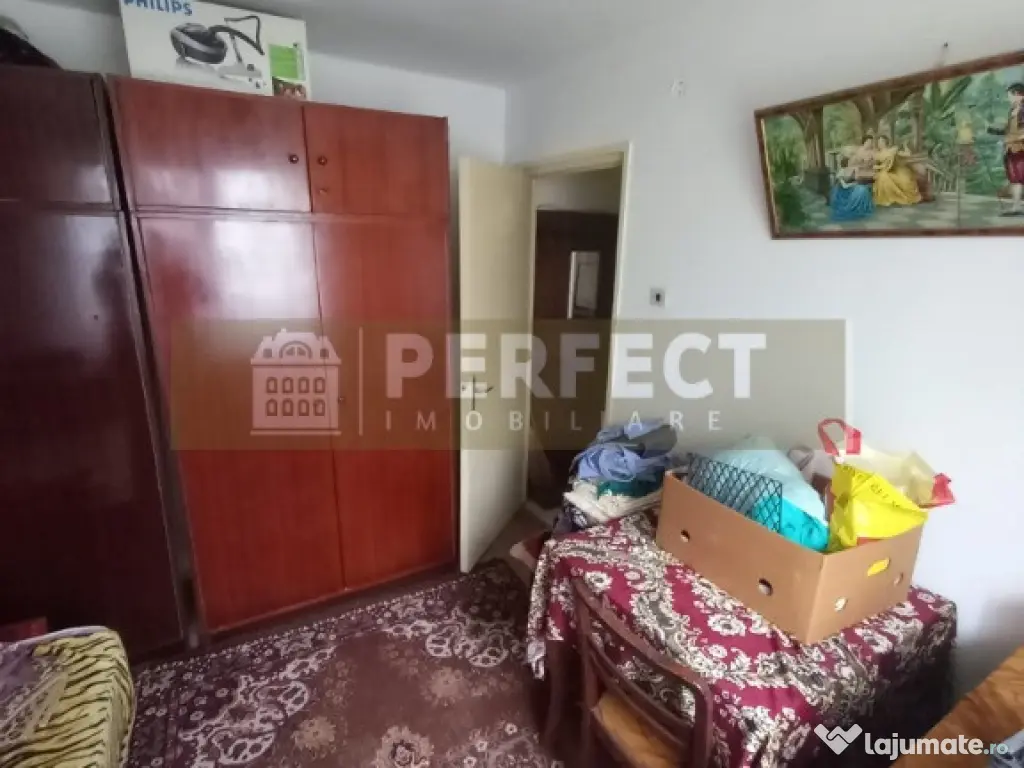 Ap.2 camere PARTER str.Bahluiului-Vest 54500 euro 