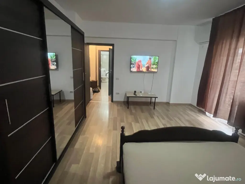 Închiriez garsoniera