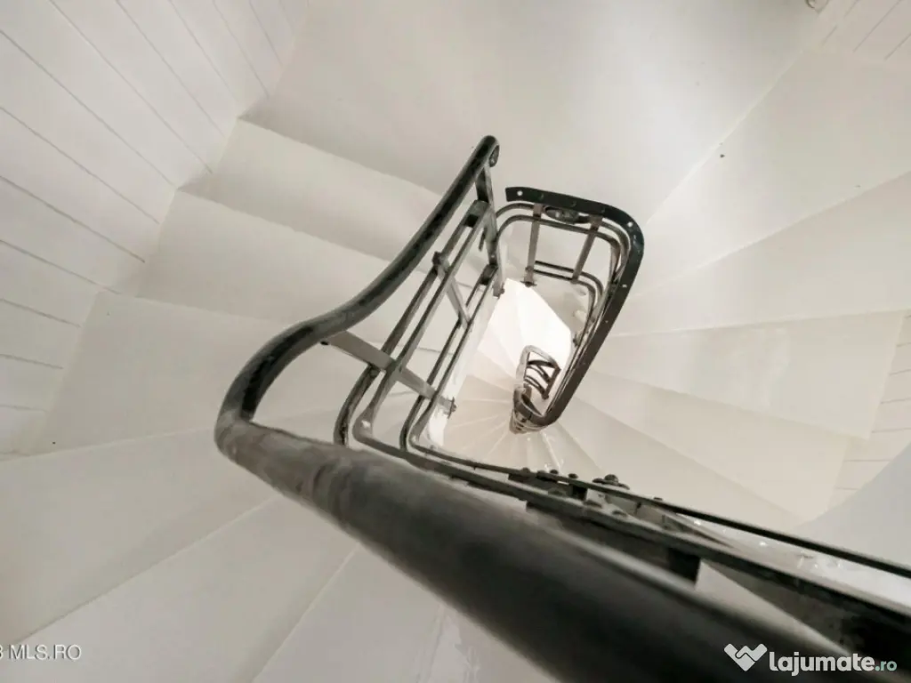 COTROCENI-GRADINA BOTANICA STUDIO LA CHEIE, 33 MP! 