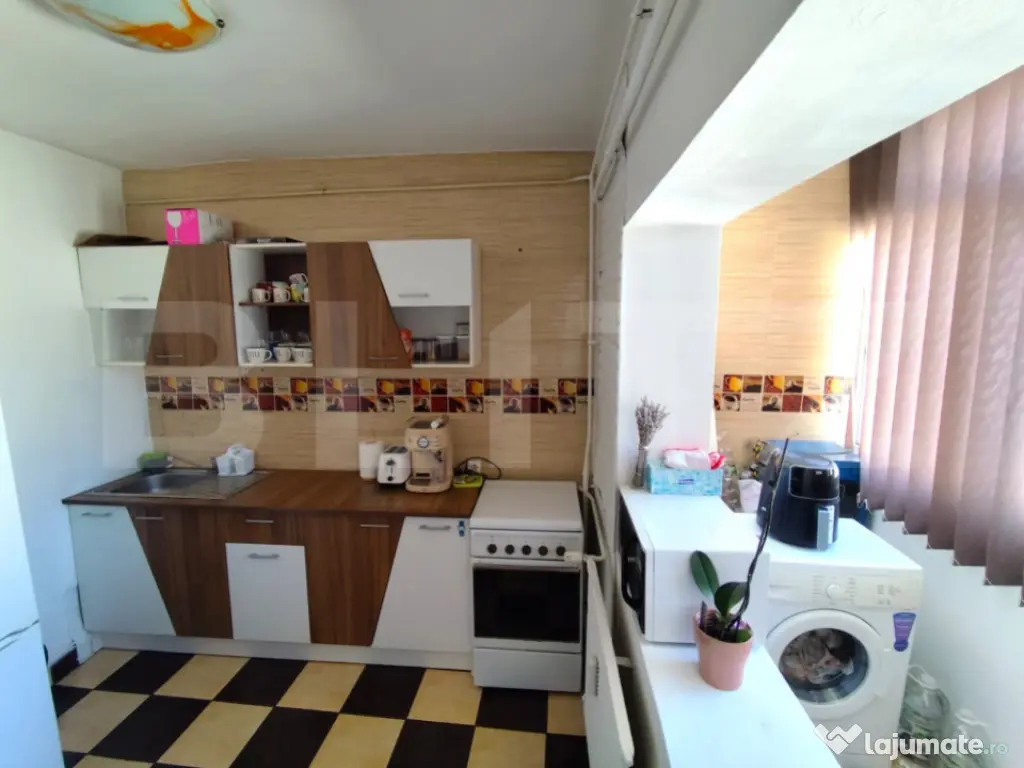 Apartament 1 camera 40mp, Tigarete 