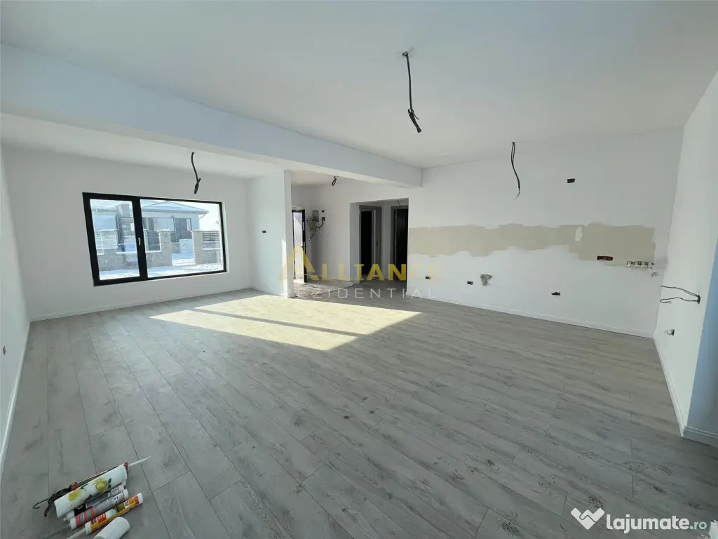 Casa 3 camere-2 bai-10 min de STV 