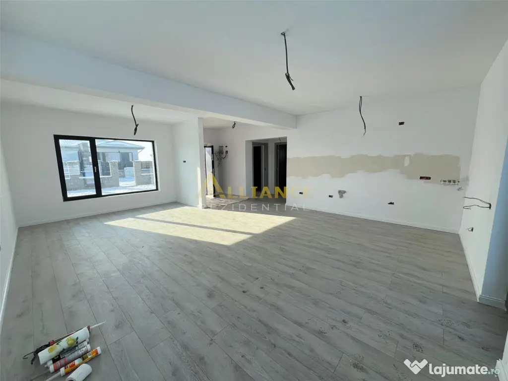 Casa 3 camere-2 bai-10 min de STV 