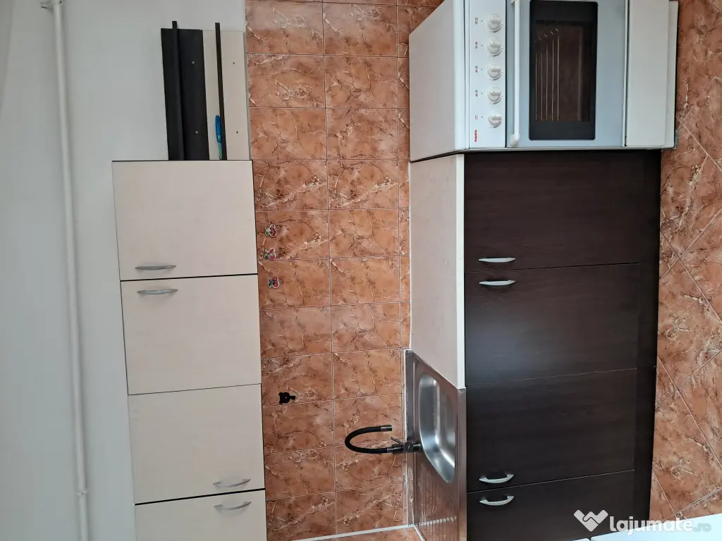 Garsoniera de inchiriat