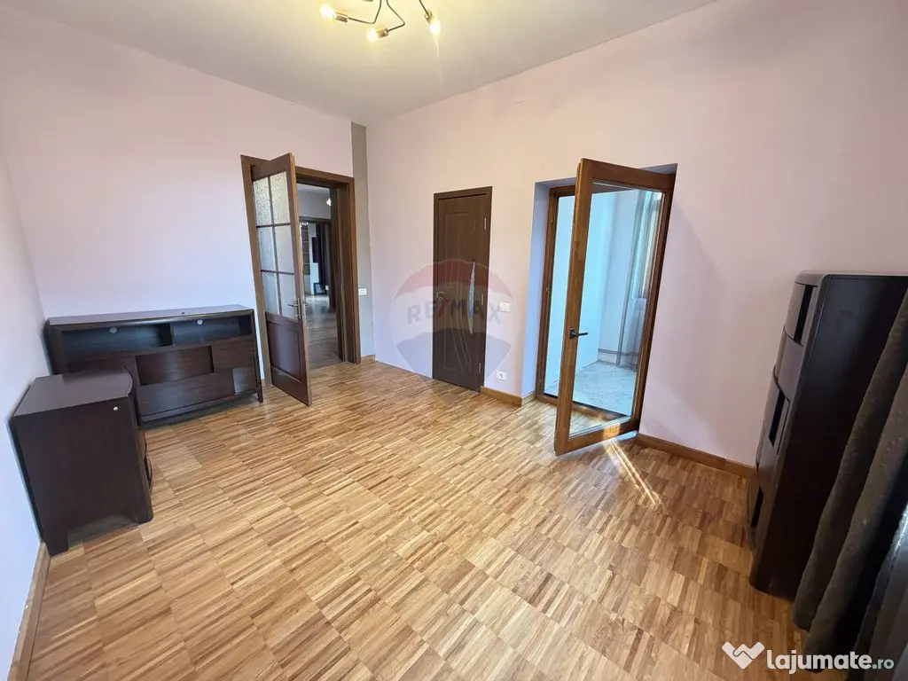 Casă / Vilă Individuală –Strada Ronda, București |D... 