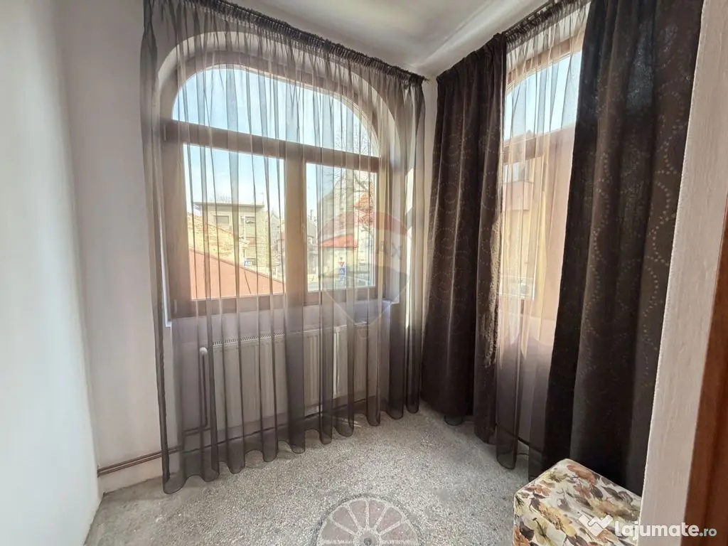 Casă / Vilă Individuală –Strada Ronda, București |D... 