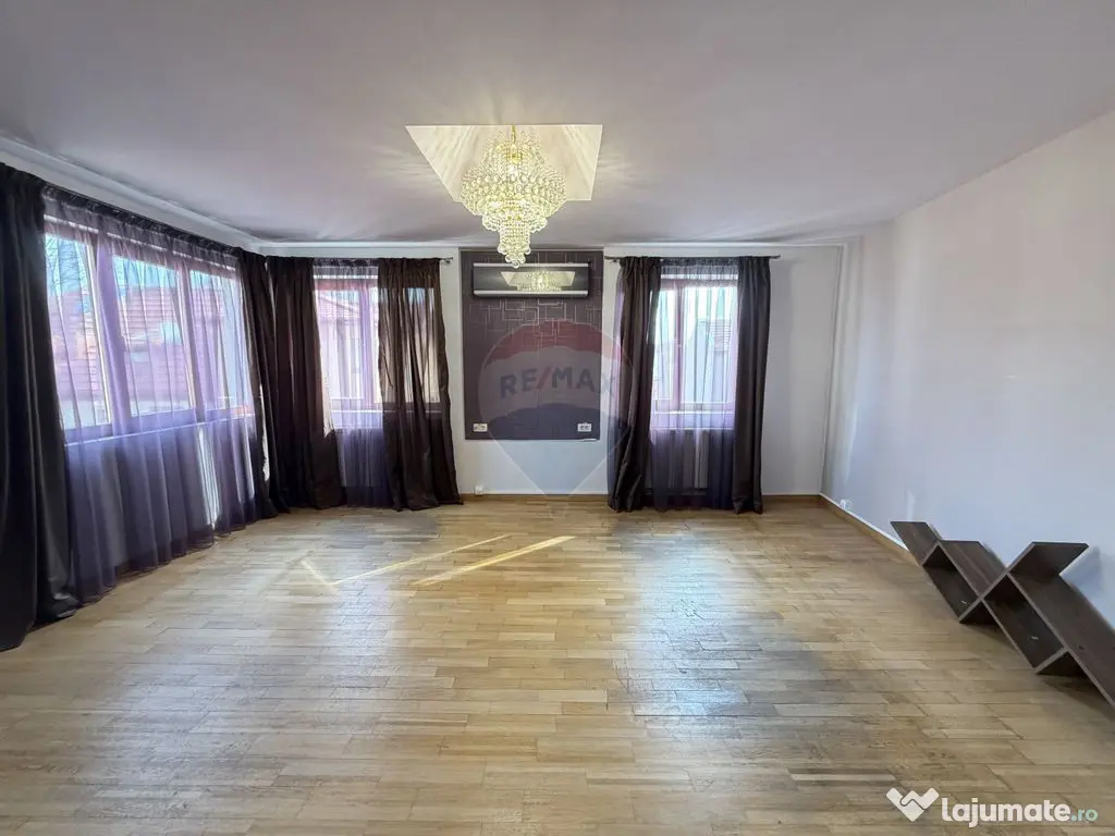 Casă / Vilă Individuală –Strada Ronda, București |D... 