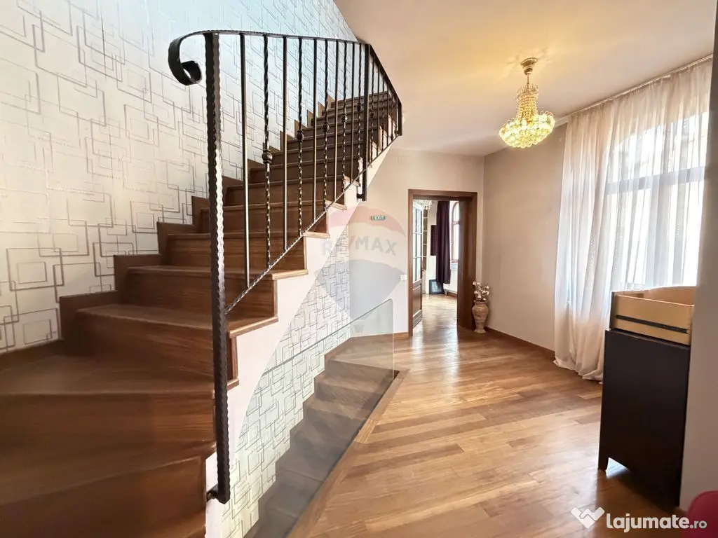 Casă / Vilă Individuală –Strada Ronda, București |D... 