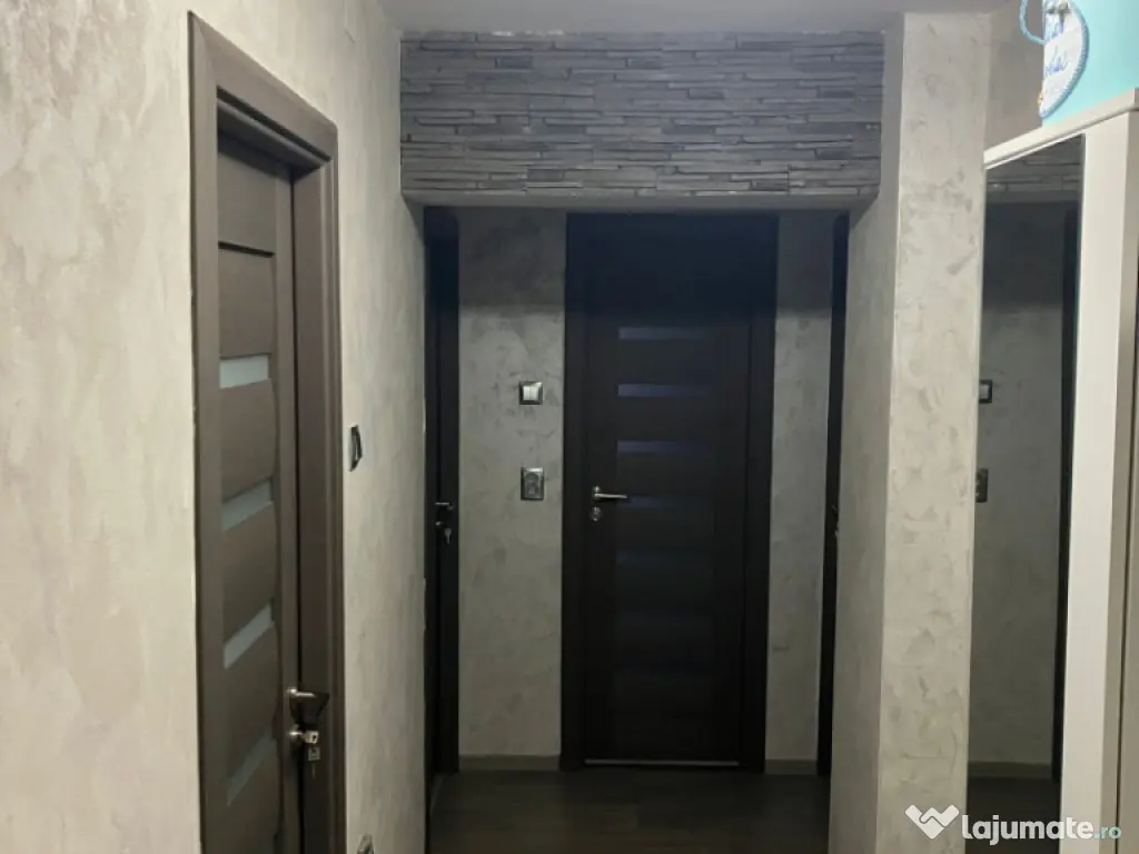 Apartament 2 camere decomandat, SEGARCEA 