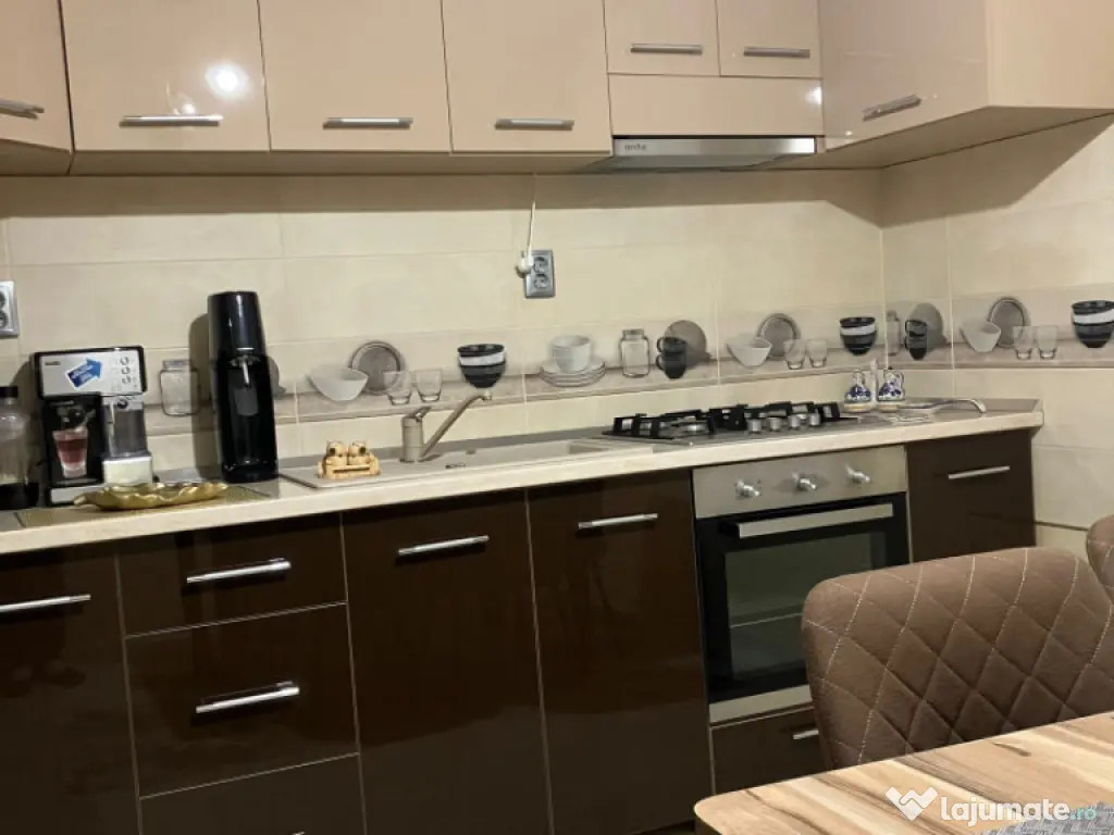 Apartament 2 camere decomandat, SEGARCEA 