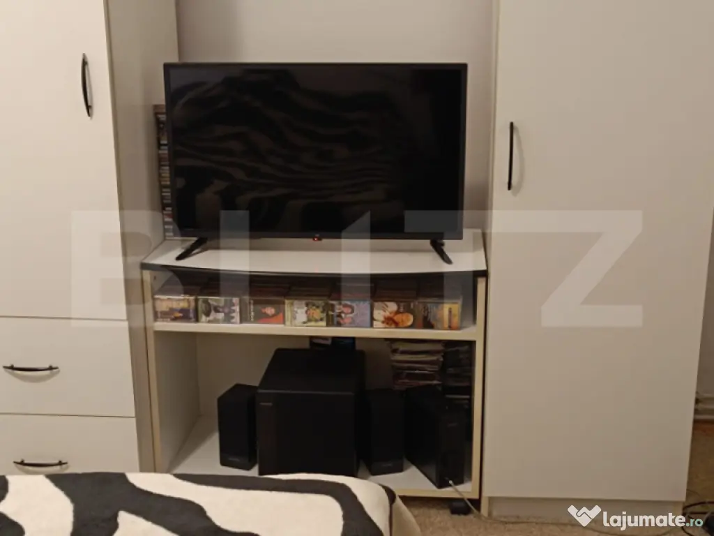 Apartament 2 camere | Etaj 3 | Reghin – Zonă Centrală 