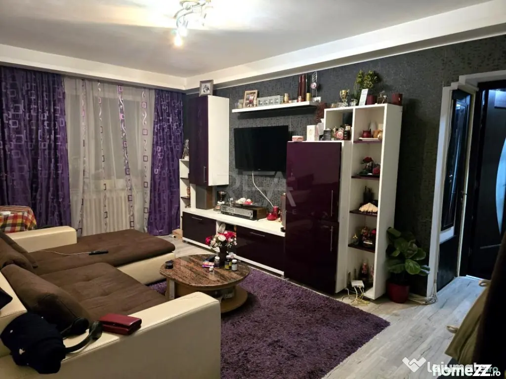 4 camere Dristor decomandat, an 1984, 82 mp 