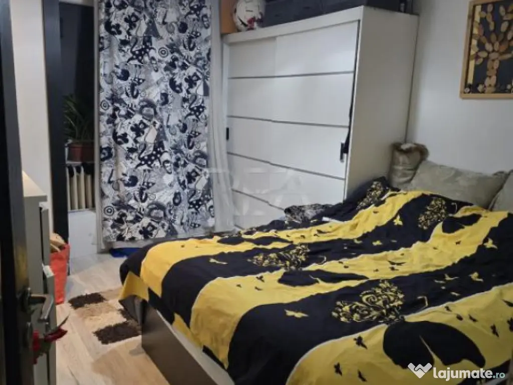 4 camere Dristor decomandat, an 1984, 82 mp 