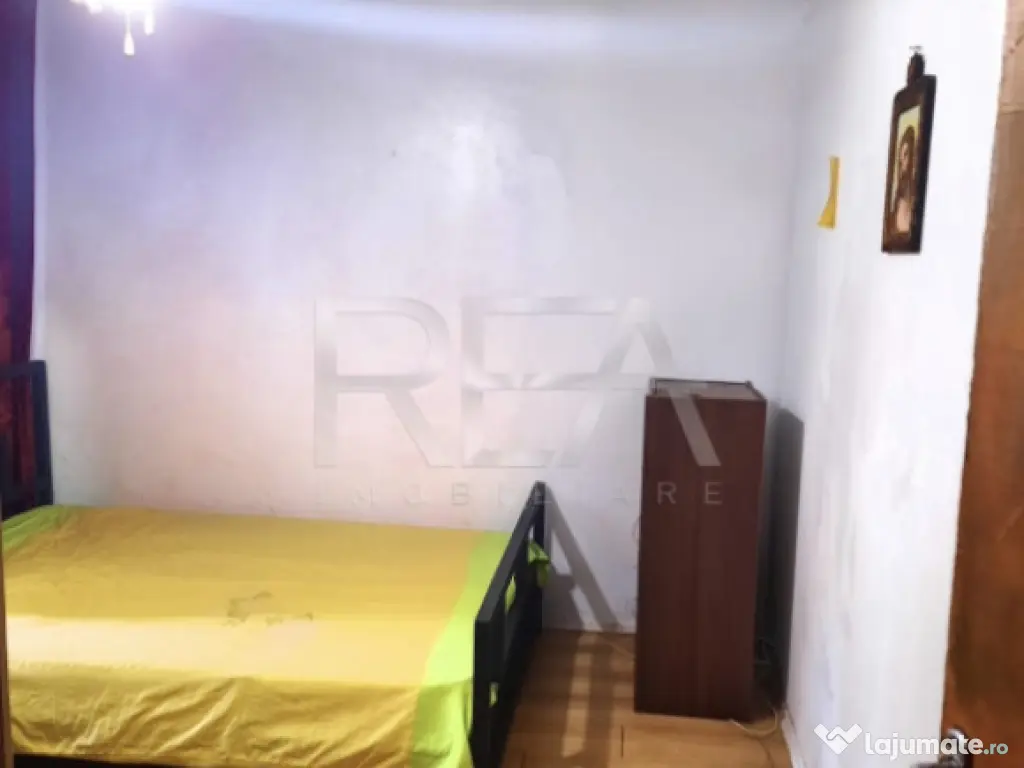 4 camere Dristor decomandat, an 1984, 82 mp 