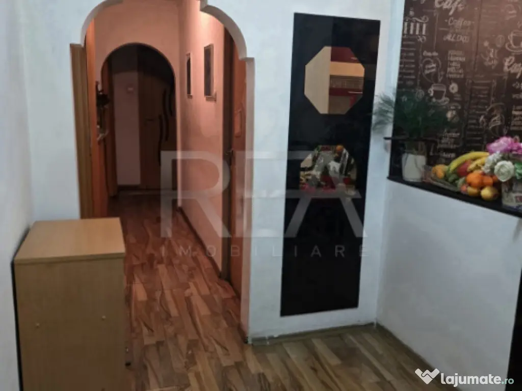 4 camere Dristor decomandat, an 1984, 82 mp 