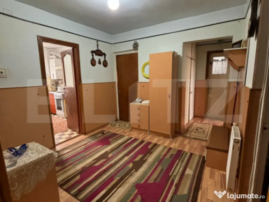 APARTAMENT CU 4 CAMERE ,LANGA MUZEU