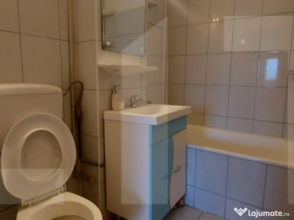 Inchiriere apartament 3 camere decomandate I Vedere superbă 