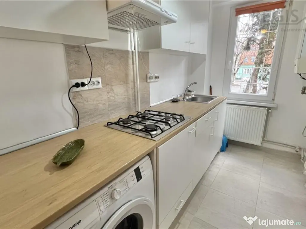 Apartament 2 camere cu parcare, zona ITC 