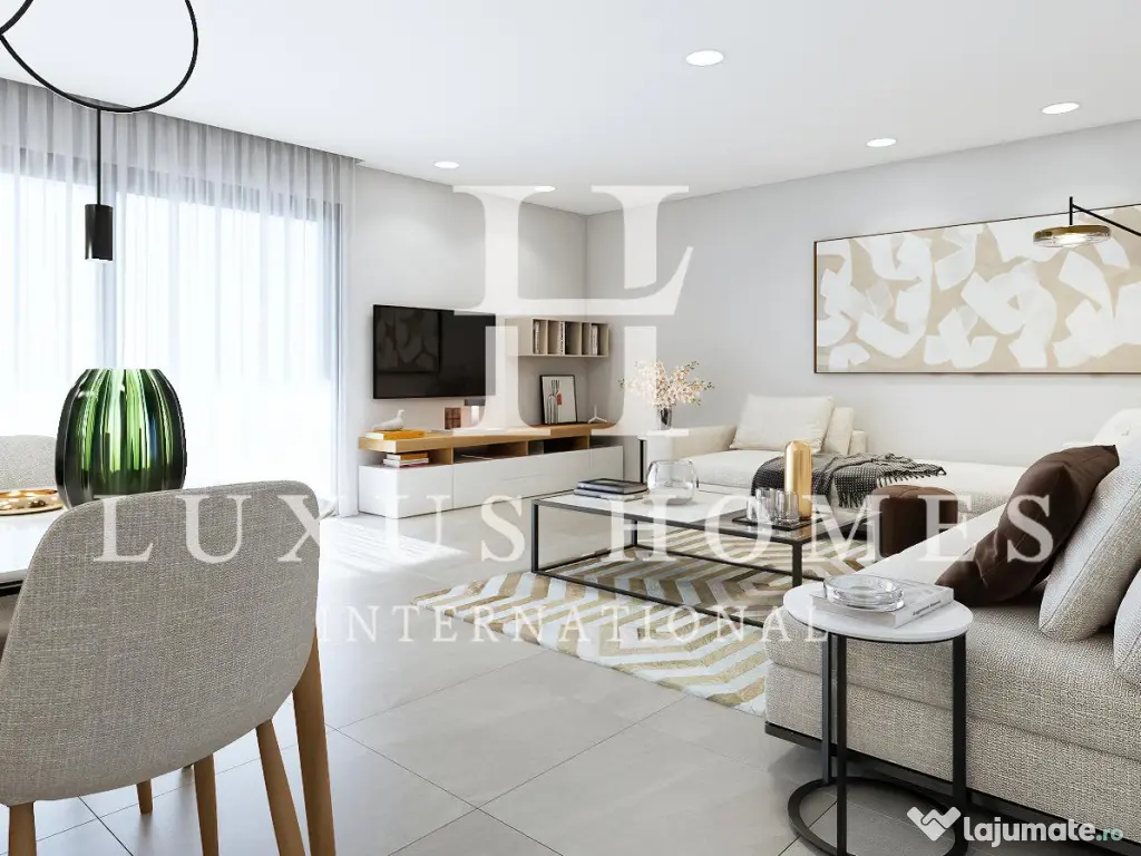 Apartament de lux la parter, cu terasă și piscină, situat într-o zonă premium 