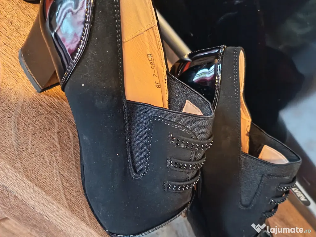 Botine și pantofi de ocazie! 