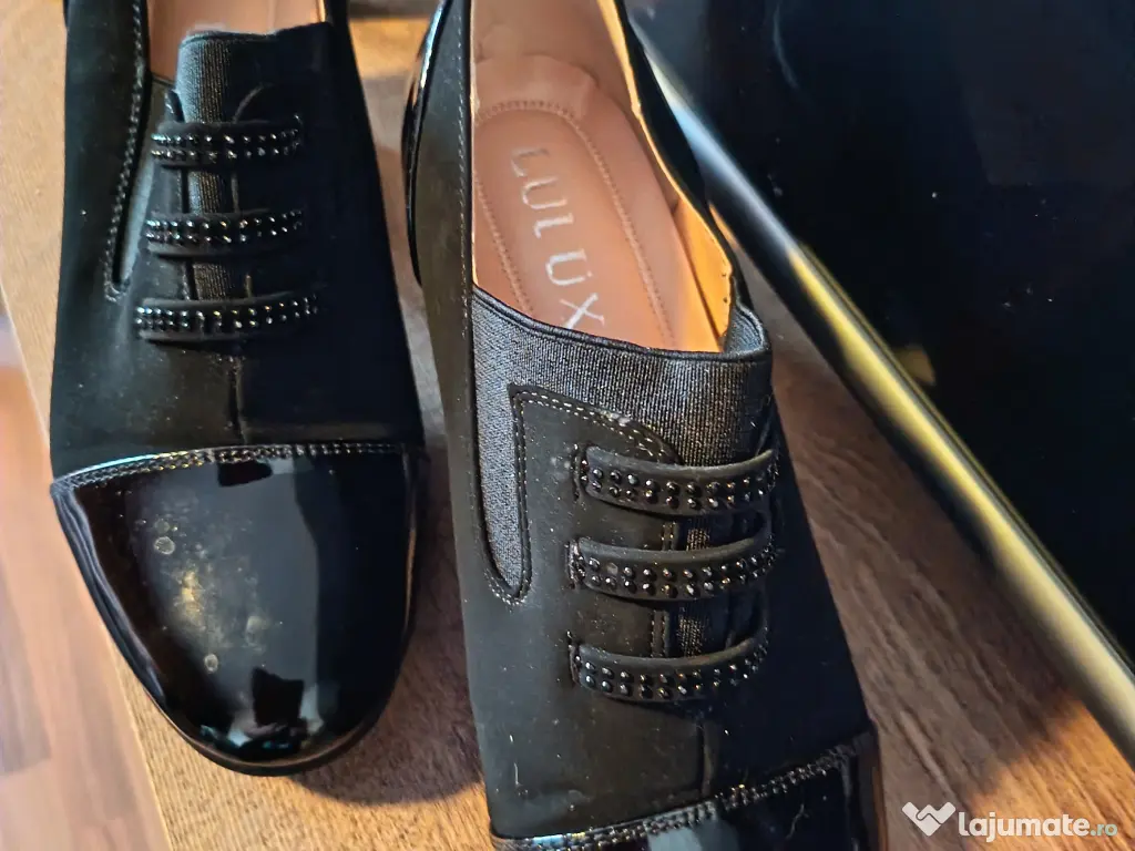 Botine și pantofi de ocazie! 