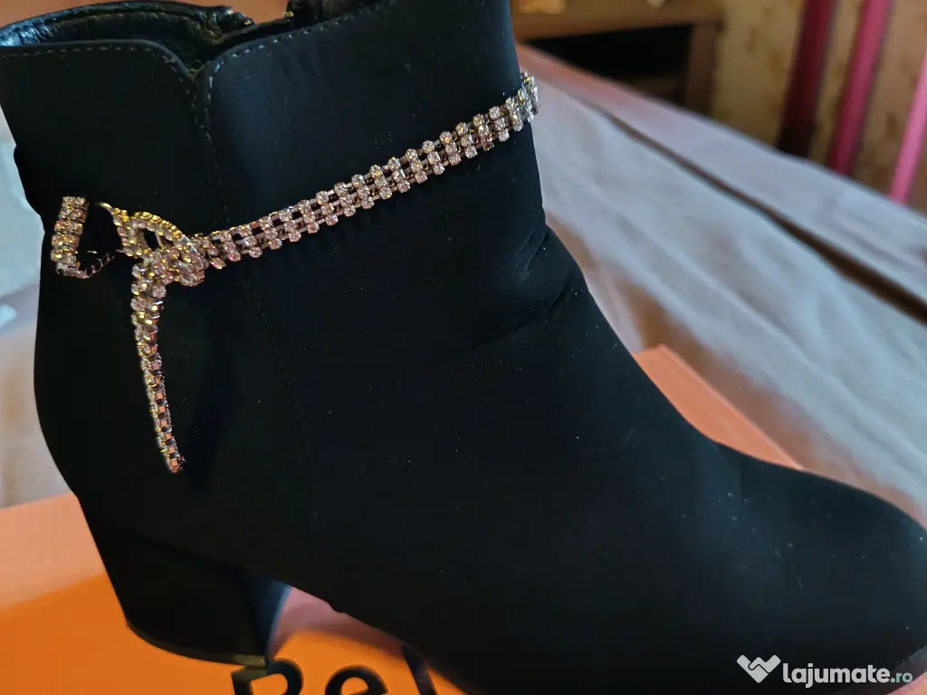 Botine și pantofi de ocazie! 