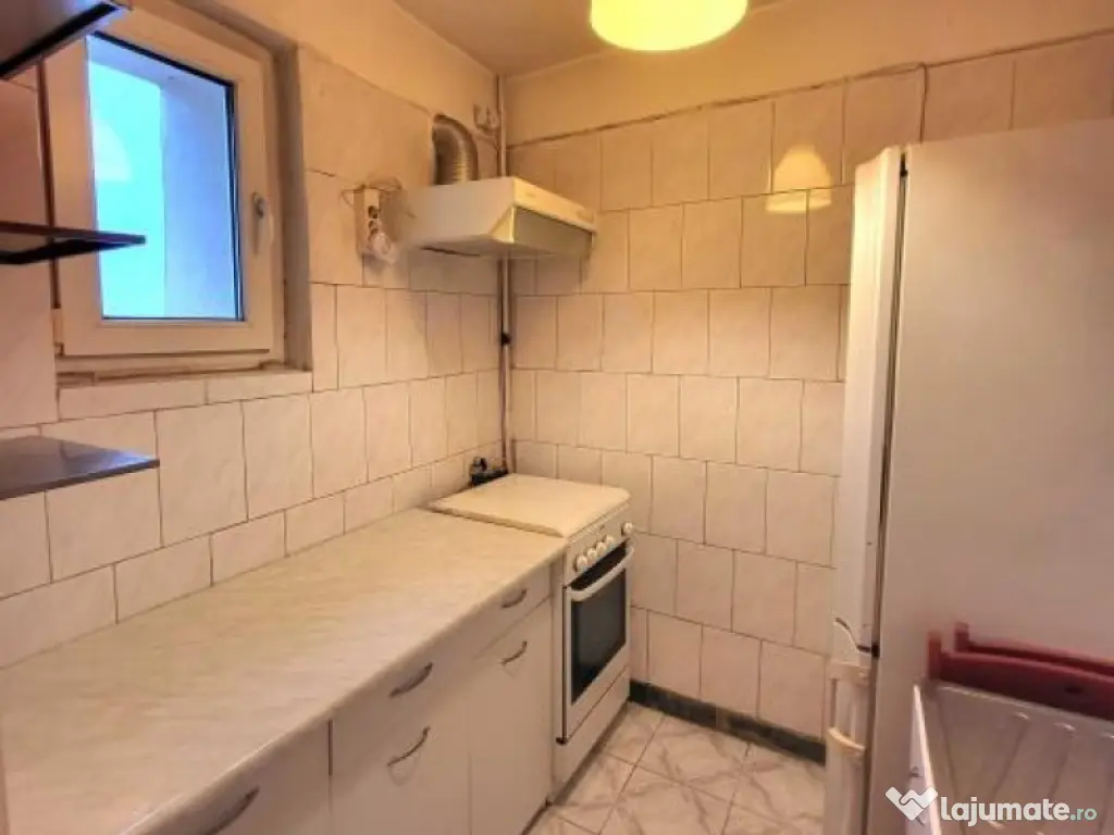 Iancului etaj 9 din 10 decomandat 