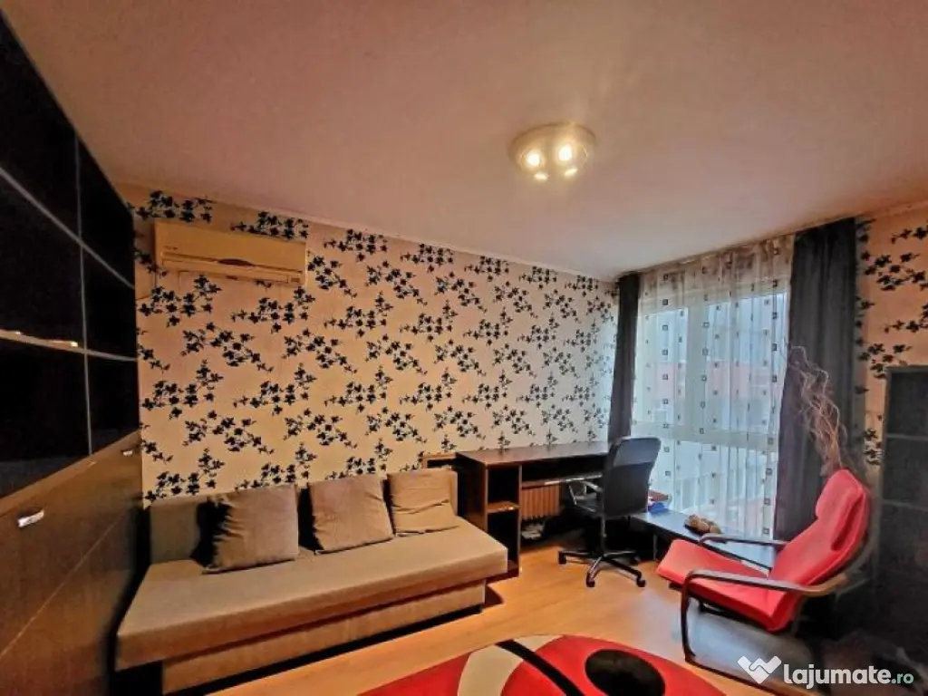 Iancului etaj 9 din 10 decomandat 