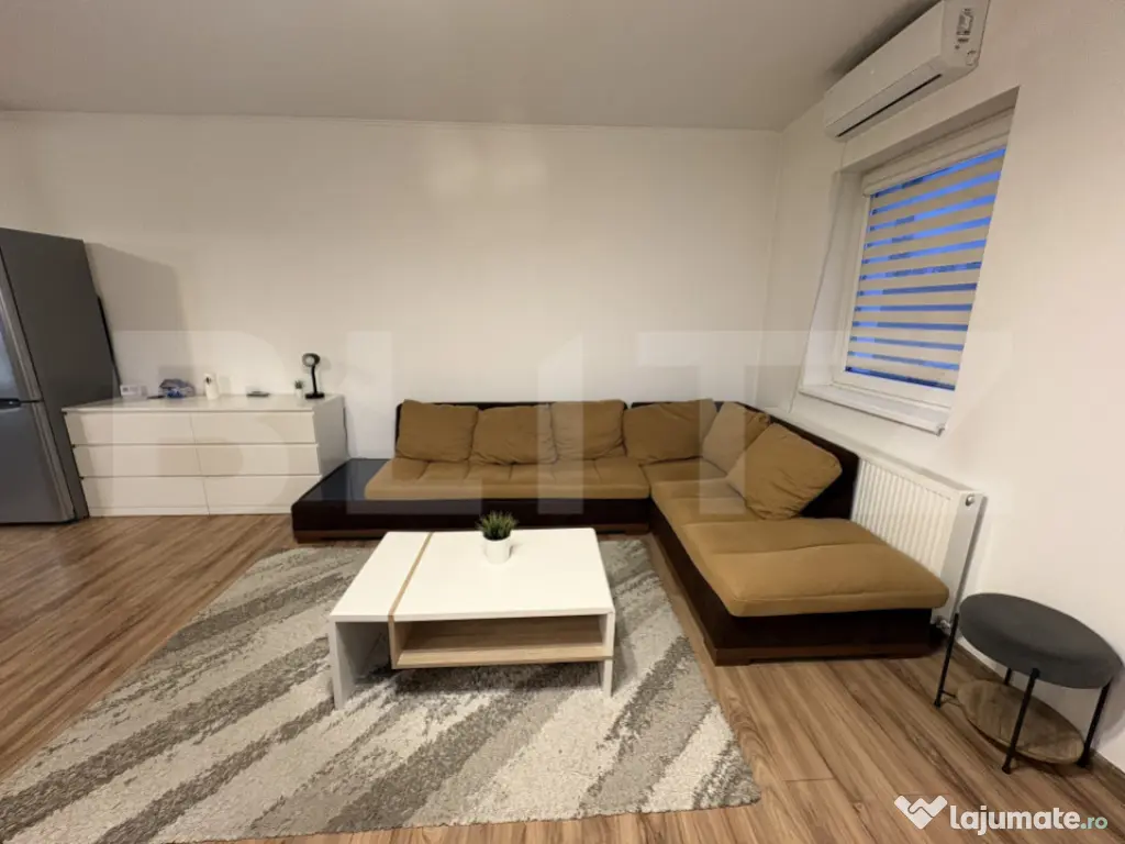 Apartament 2 camere, modern, parcare, zona Grand Hill 