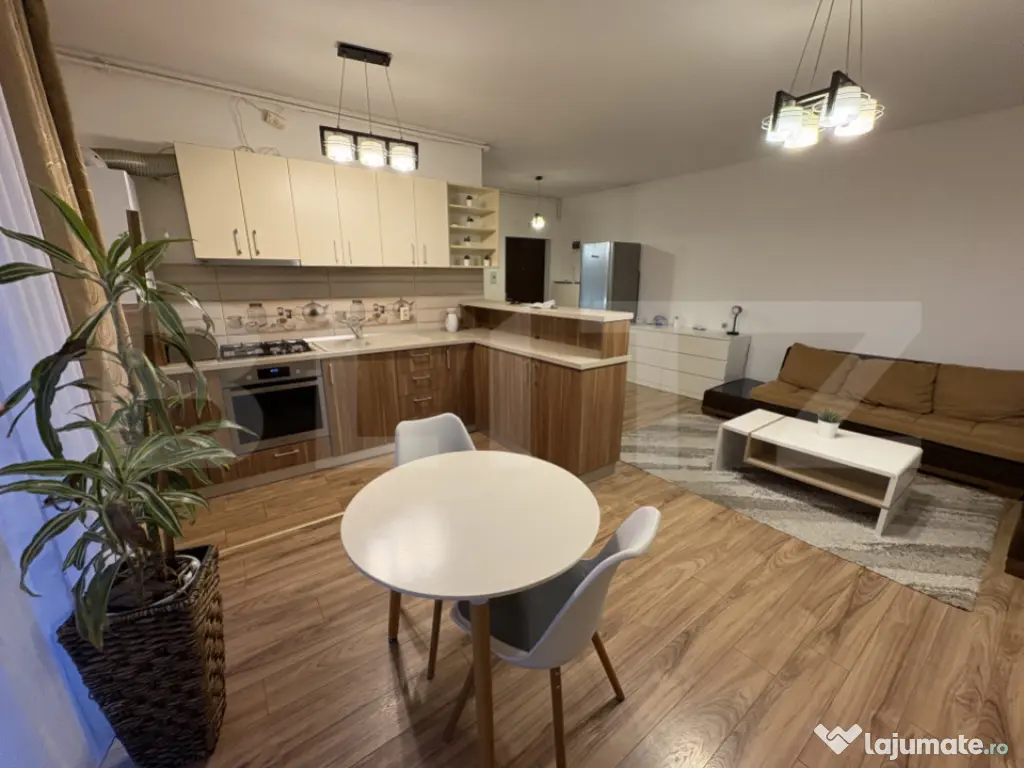 Apartament 2 camere, modern, parcare, zona Grand Hill 