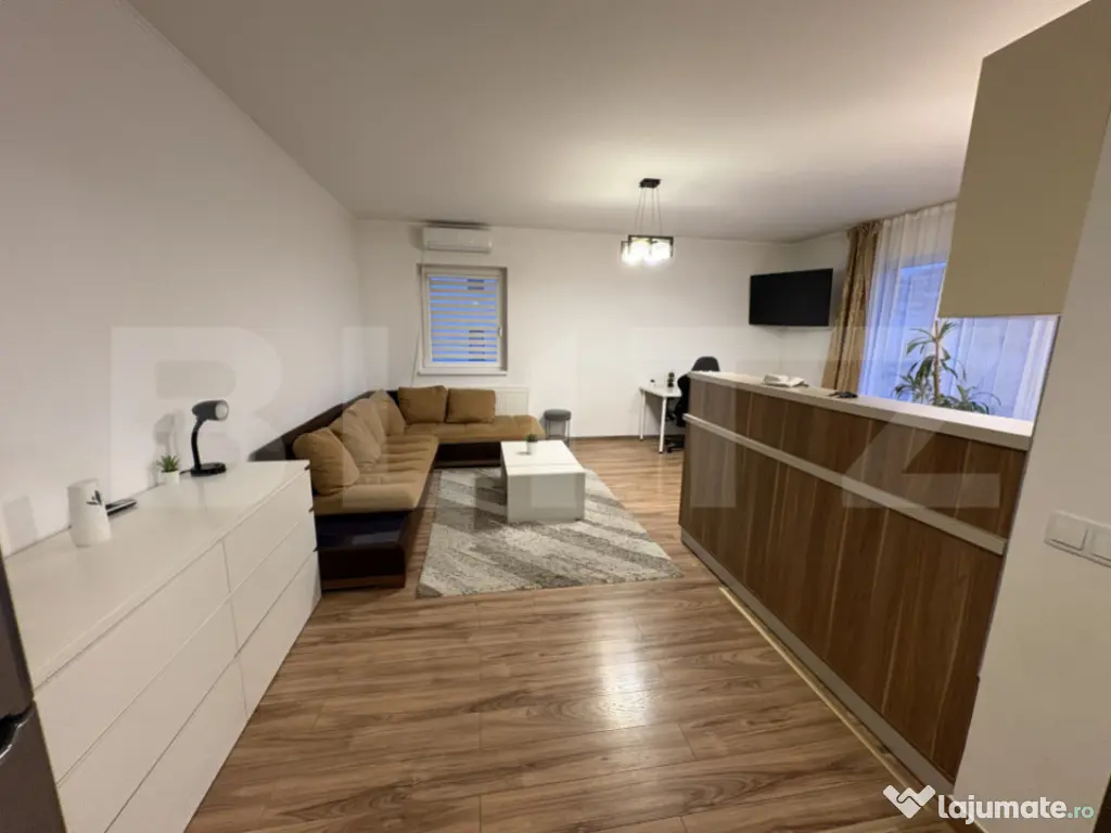 Apartament 2 camere, modern, parcare, zona Grand Hill 