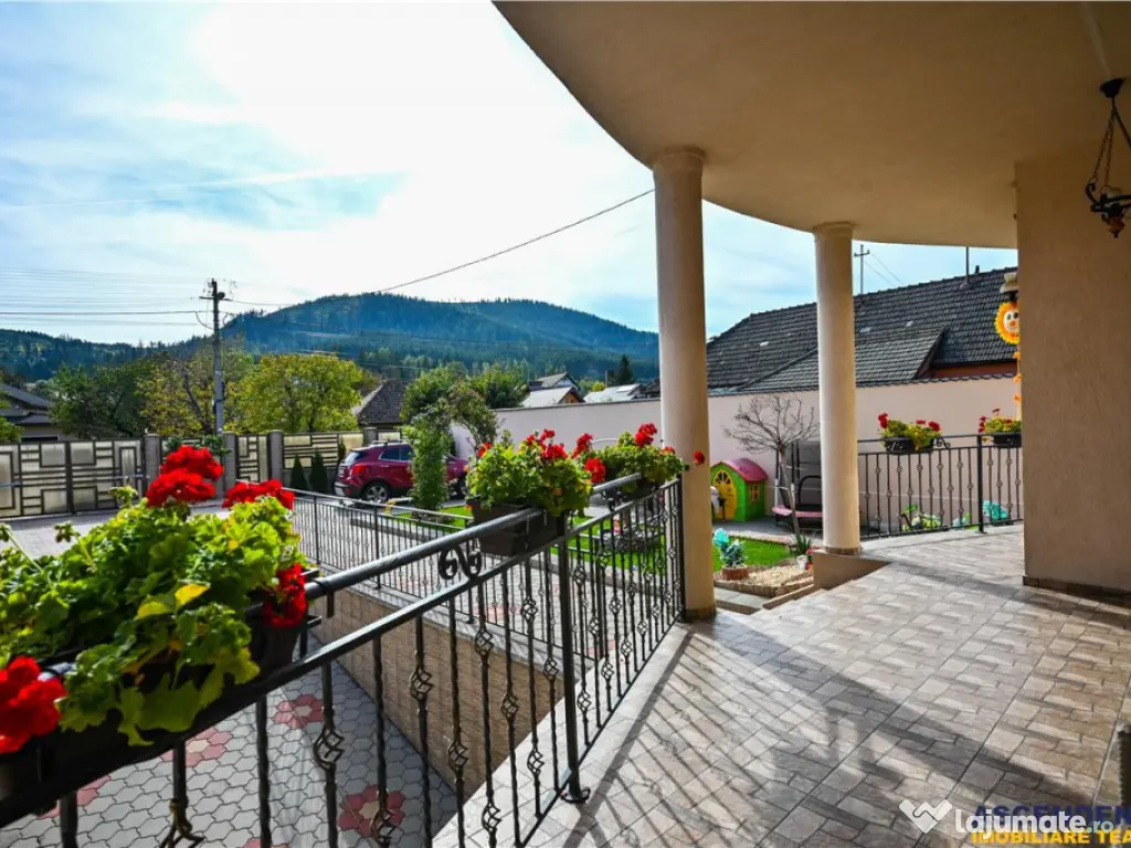 Resedinta distincta, mobilata cu rafinament, pe 1.000 mp ter 