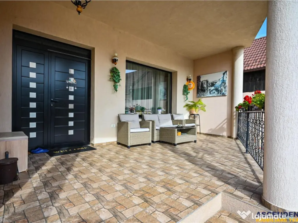 Resedinta distincta, mobilata cu rafinament, pe 1.000 mp ter 