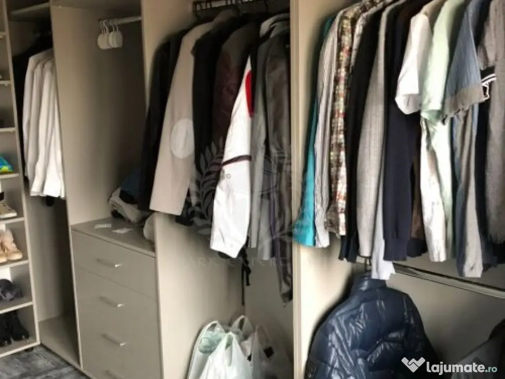 //4 CAMERE ULTRACENTRAL// 93 MP// 2 BALCOANE INCHISE//BOXA 