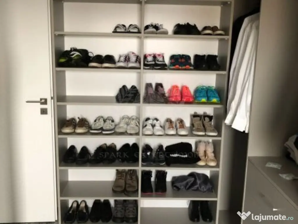 //4 CAMERE ULTRACENTRAL// 93 MP// 2 BALCOANE INCHISE//BOXA 