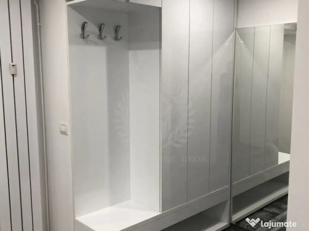 //4 CAMERE ULTRACENTRAL// 93 MP// 2 BALCOANE INCHISE//BOXA 