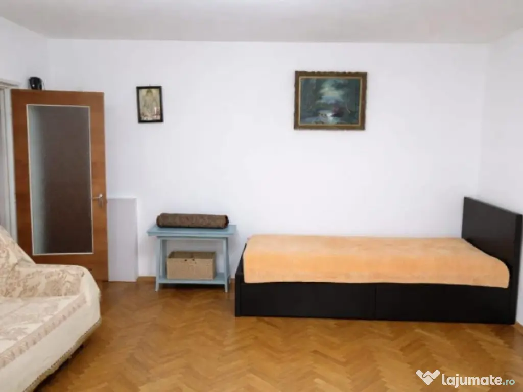 Garsoniera de vanzare, 40 mp, Brazda lui Novac, zona America 