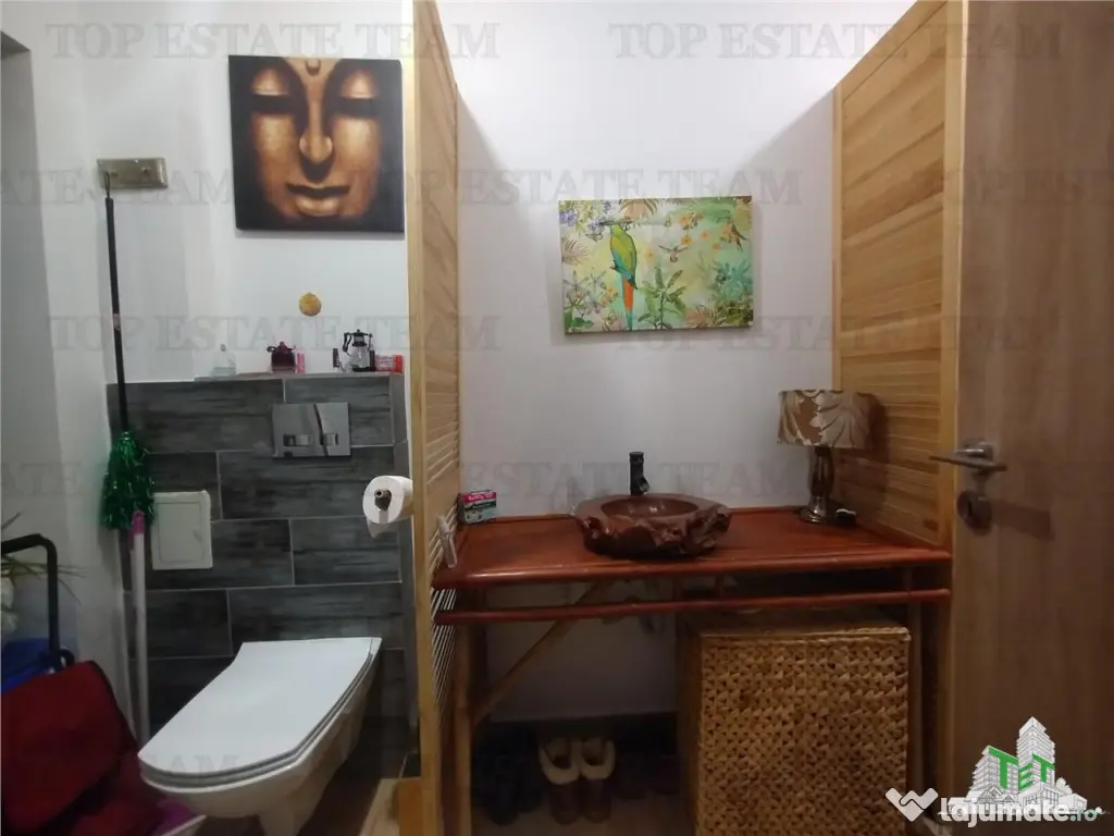 Casa spatioasa cu gradina, cartier Green City, comuna 1 Dece 