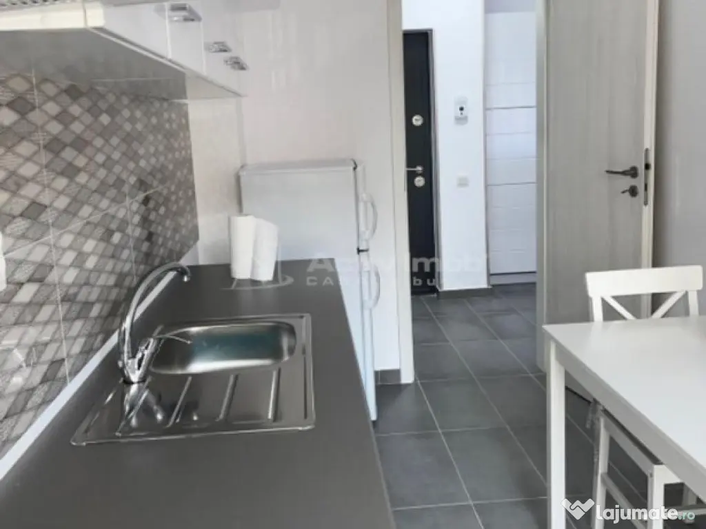 Garsoniera 45 mp - decomandata - centrala proprie - Complex 