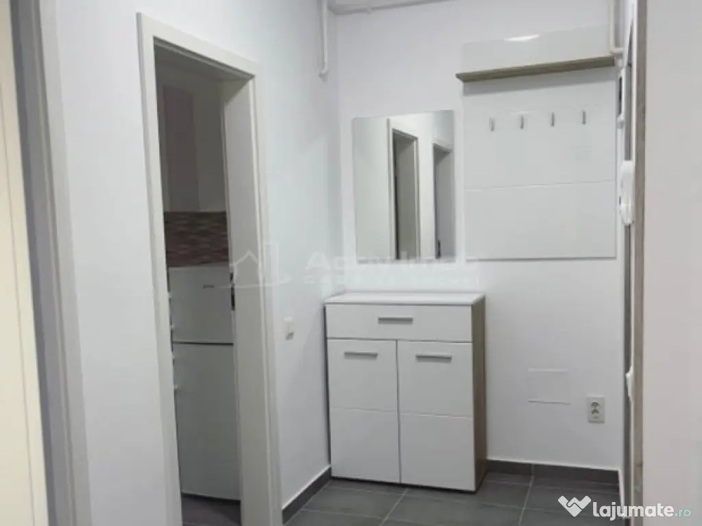 Garsoniera 45 mp - decomandata - centrala proprie - Complex 