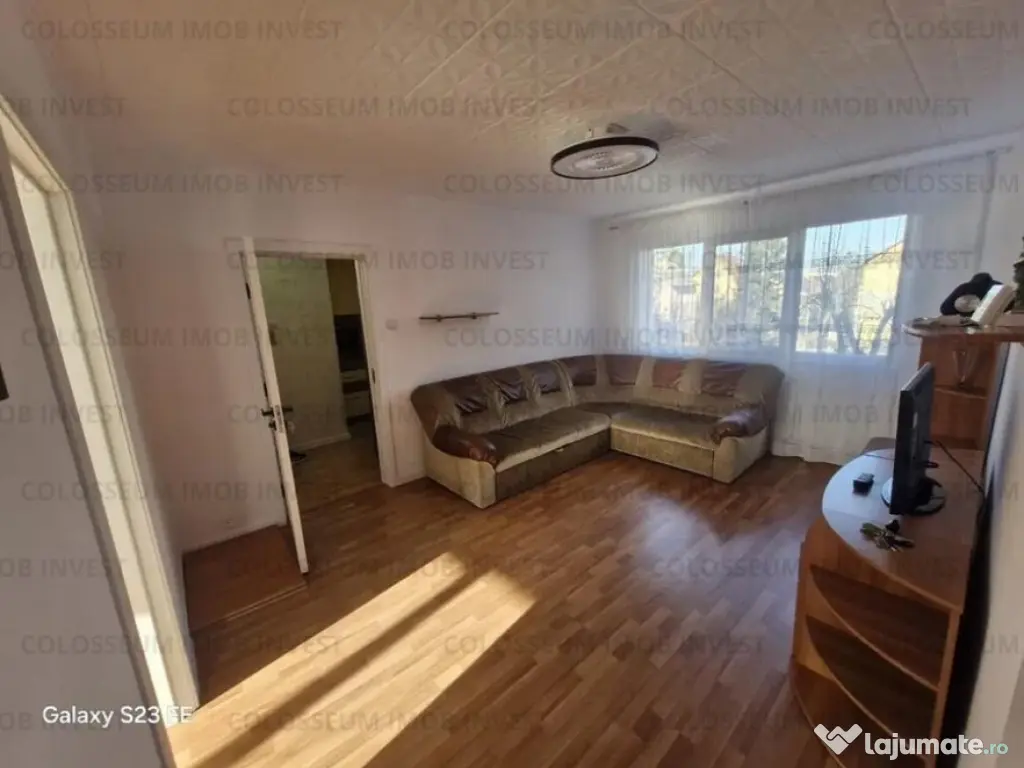 Apartament 3 camere, semidecomandat - zona Astra 