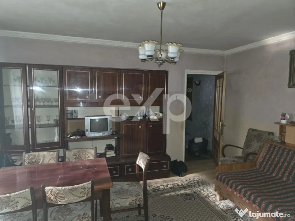 Apartament 2 camere de vânzare,Str.Panselelor- ideal pentru 