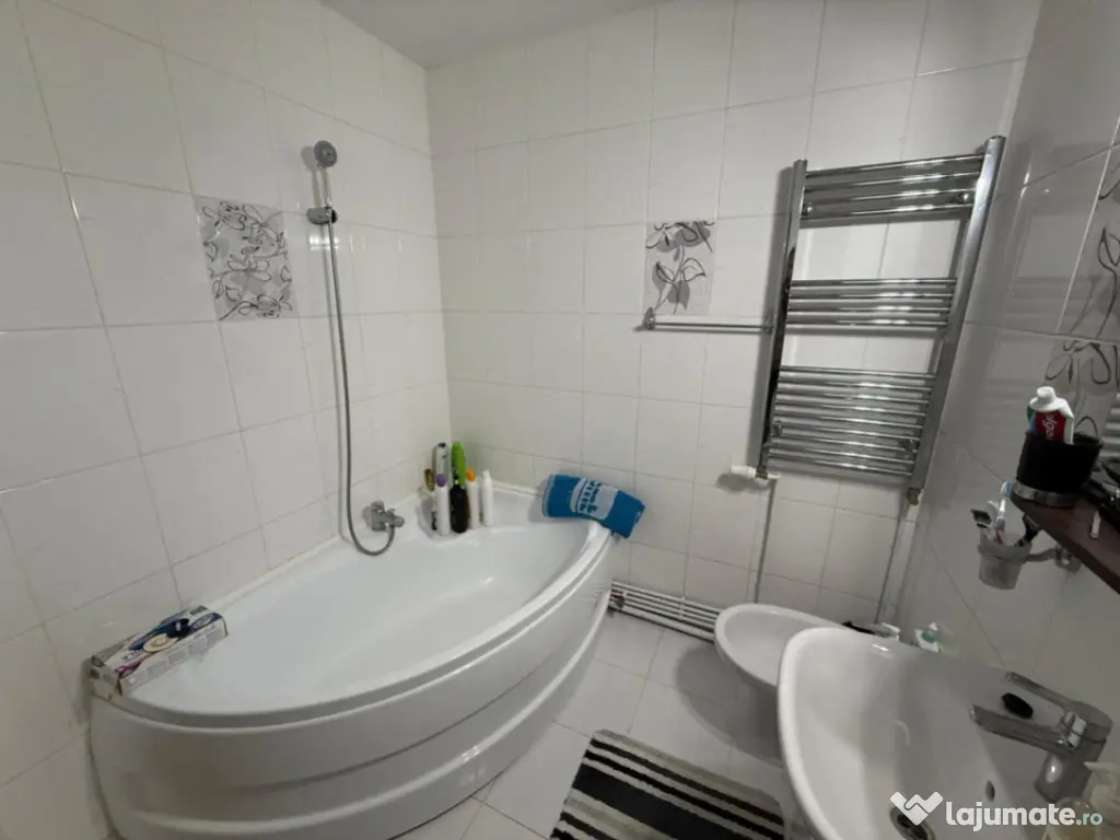 Apartament decomandat de 2 camere, 46 mp, zona Dacia 