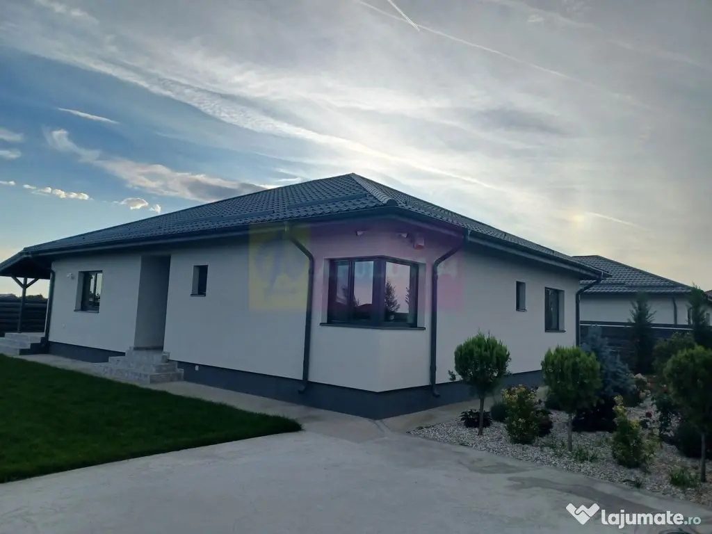 Casă 4 camere 162 mp, 115 utili, curte 505 mp, Săbăreni 