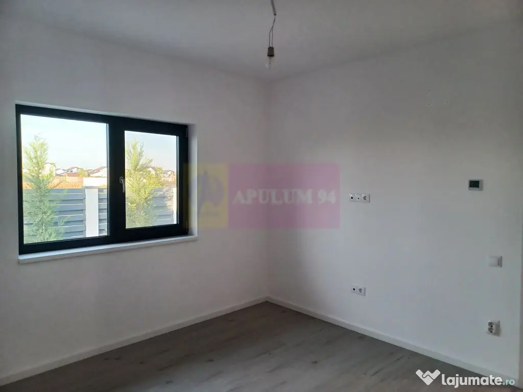 Casă 4 camere 162 mp, 115 utili, curte 505 mp, Săbăreni 