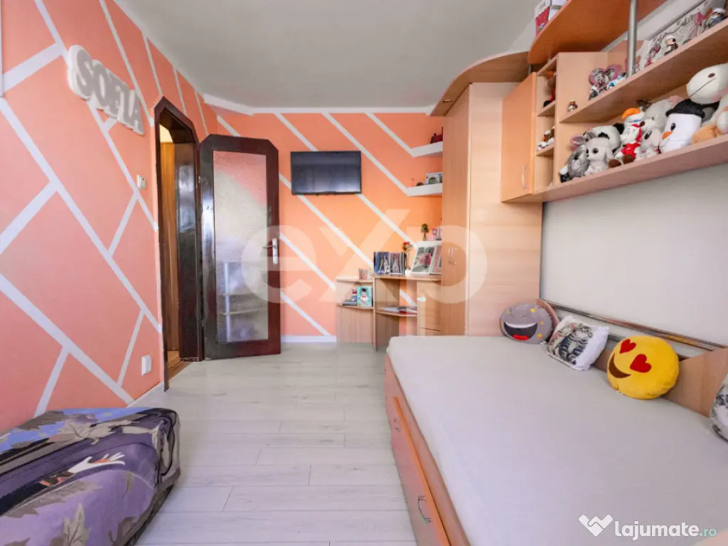 De vânzare apartament 3 camere decomandate, parter, stațiu 