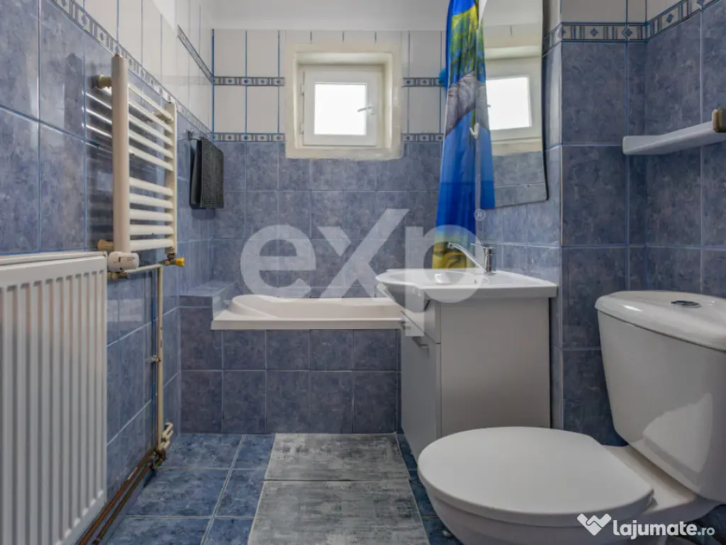 De vânzare apartament 3 camere decomandate, parter, stațiu 