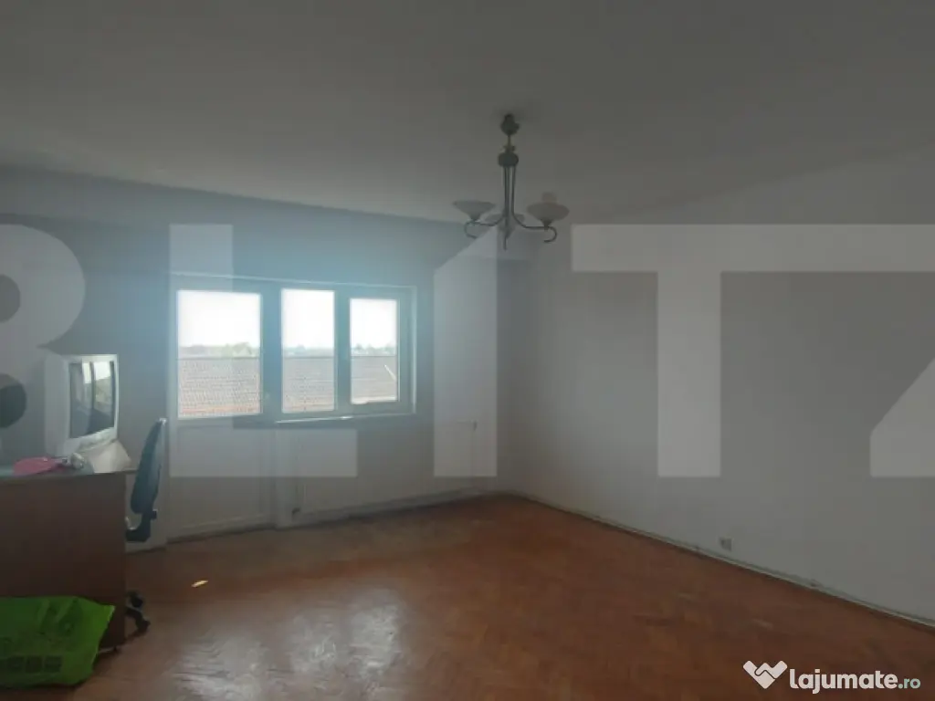 Apartament 2 camere cu 2 balcoane, priveliște superbă spre 