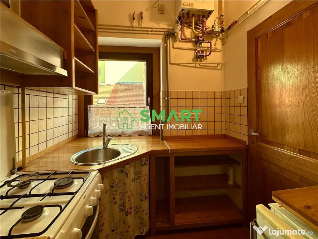 Apartament o camera pentru avocat sau locuinta. Zona Ultrac 