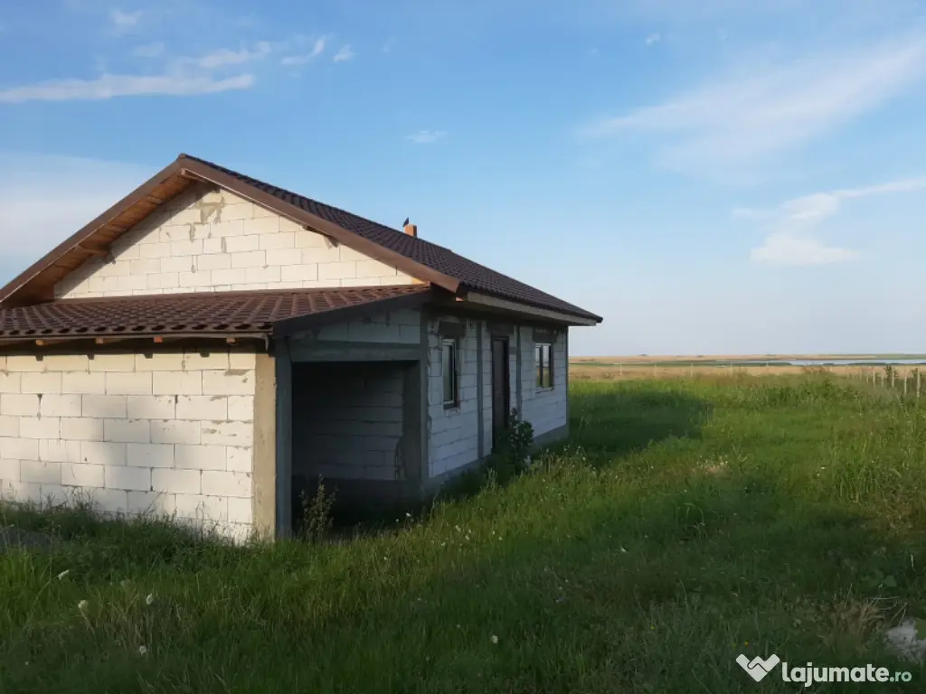 Casă + teren 1000 mp în Istria – vedere la lac sat Istria, județul Constanța 