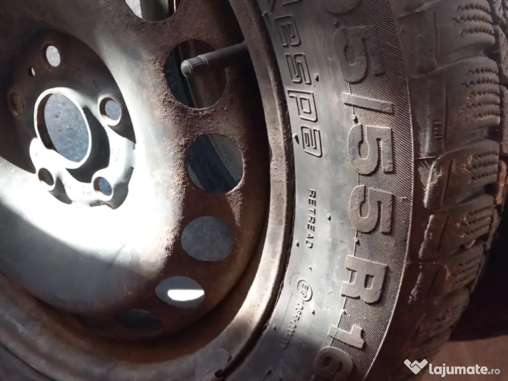 De vanzare cauciucuri iarna stare f. bună